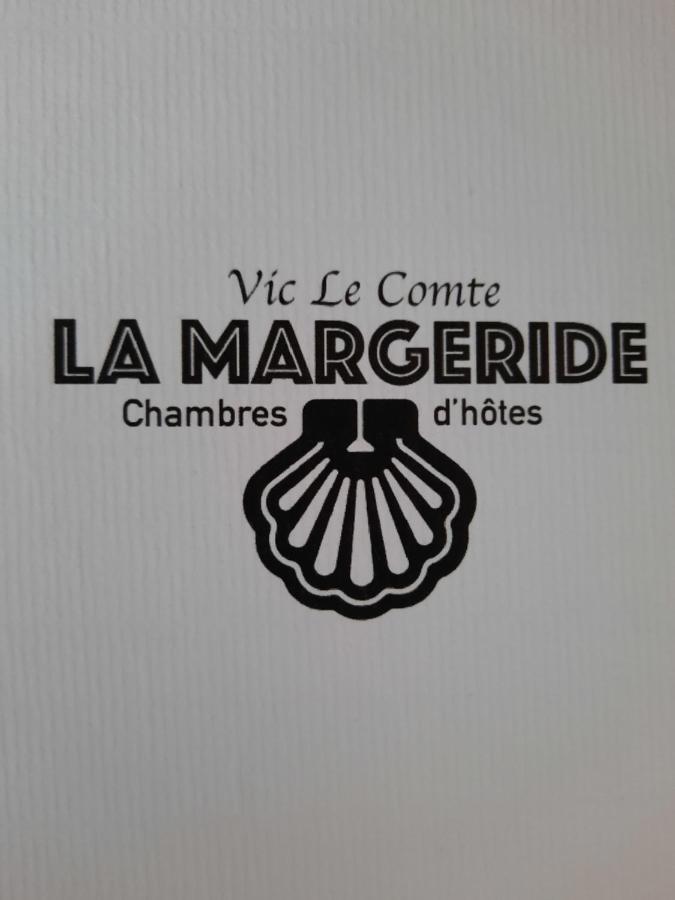 La Margeride Vic-le-Comte Extérieur photo